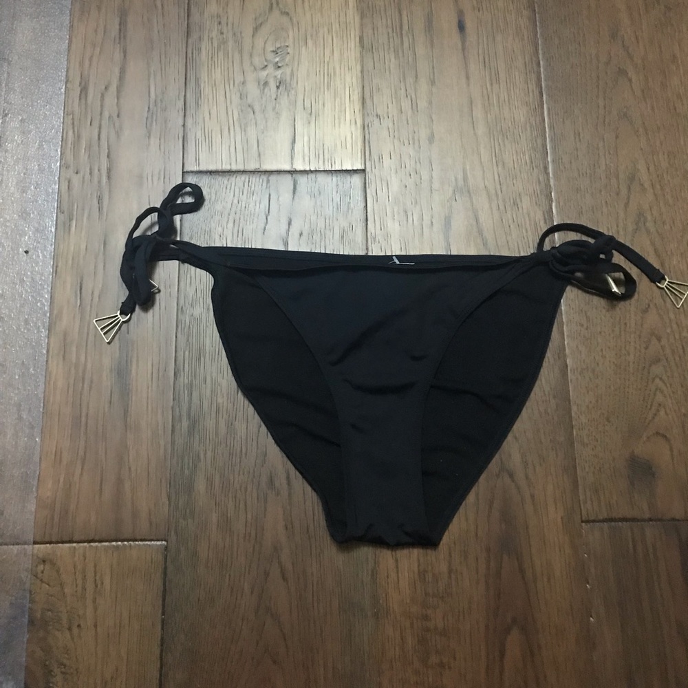 H&M black bikini bottoms
